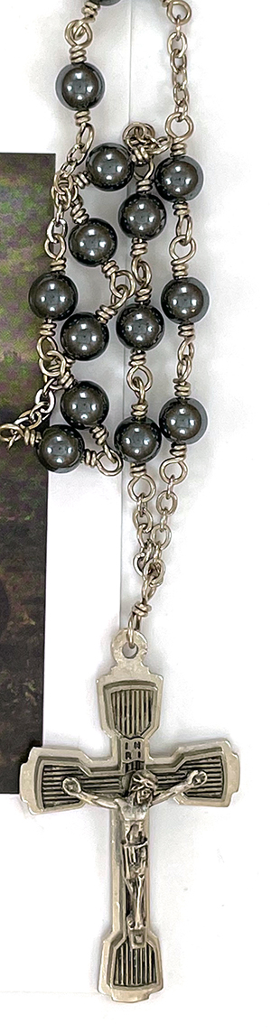 (Z154-2) Hematite Act of Contrition Chaplet: $14.99 (CAD)