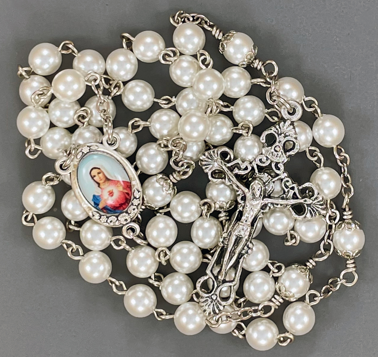 Immaculate Heart Glass Pearl Rosary: $33.99 (CAD)